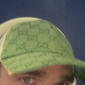 25’ spring summer rare hat. Good luck trying to find one.